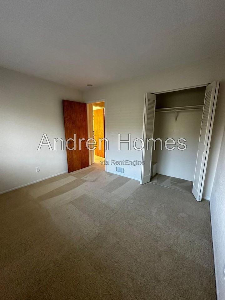1540 42nd Ave #3 - Photo 6 of 28