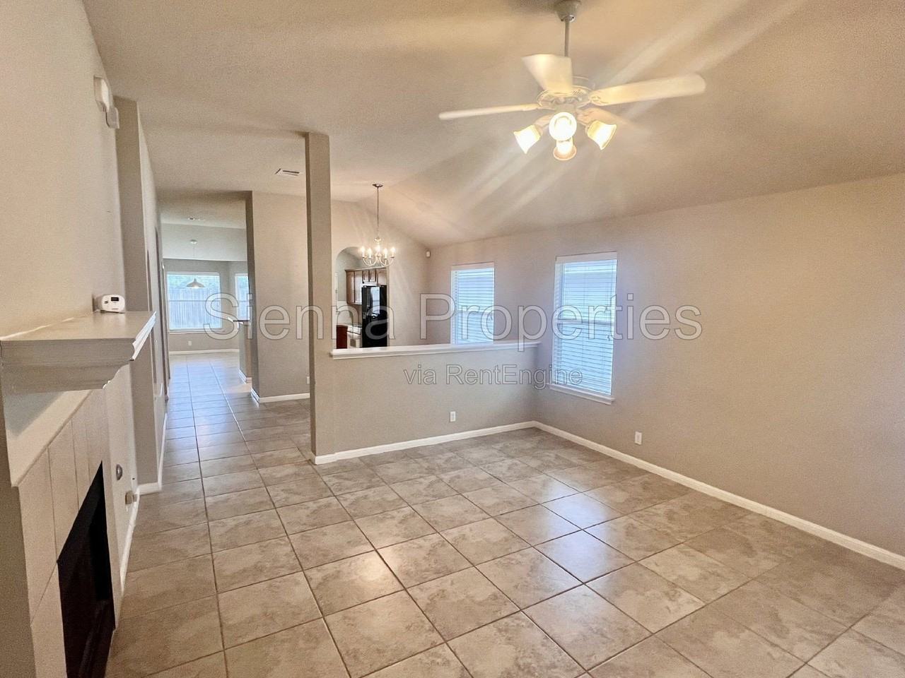 2509 Elara Dr - Photo 4 of 26