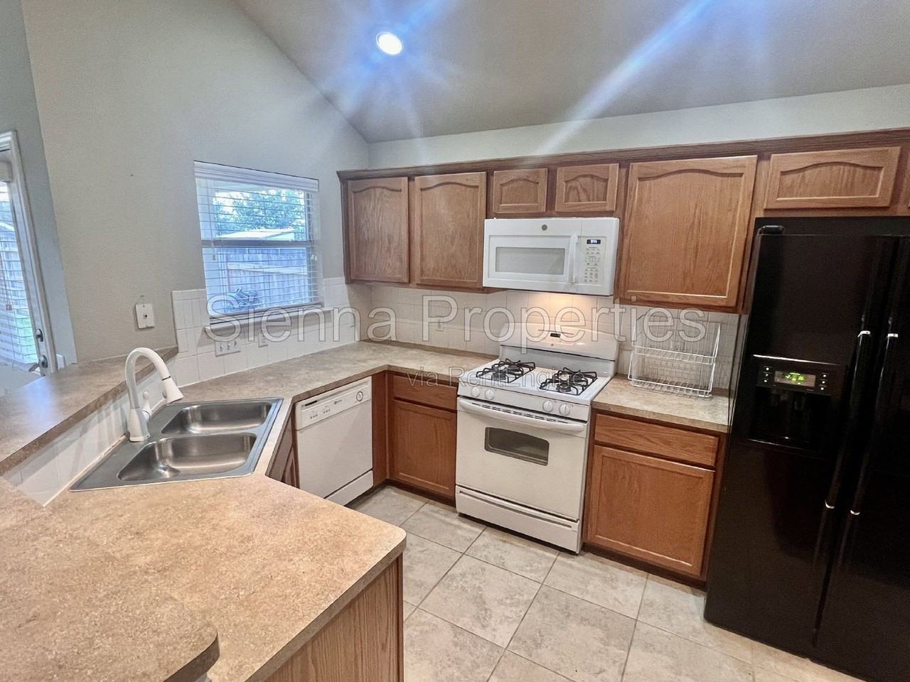 2509 Elara Dr - Photo 6 of 26