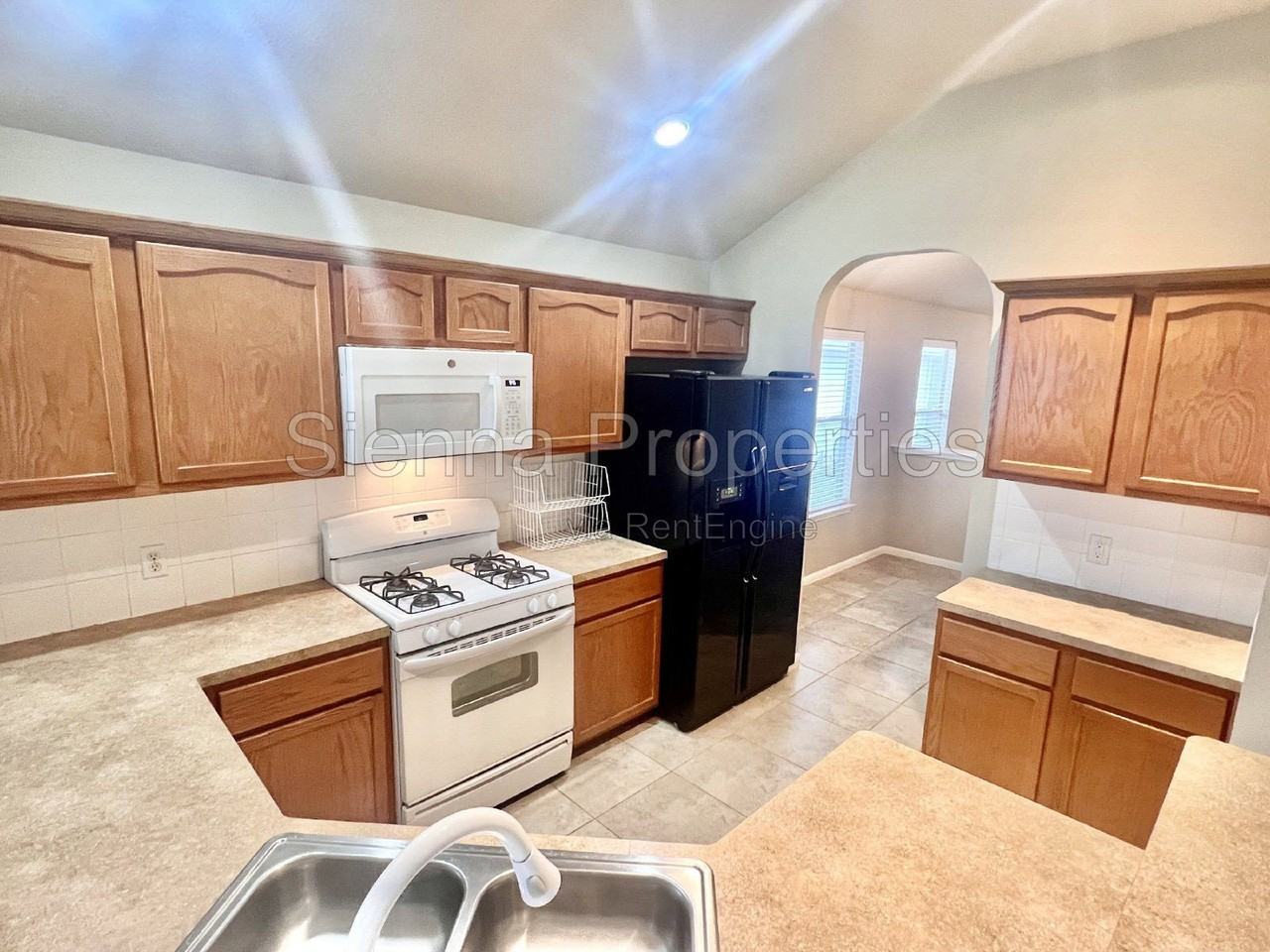 2509 Elara Dr - Photo 7 of 26