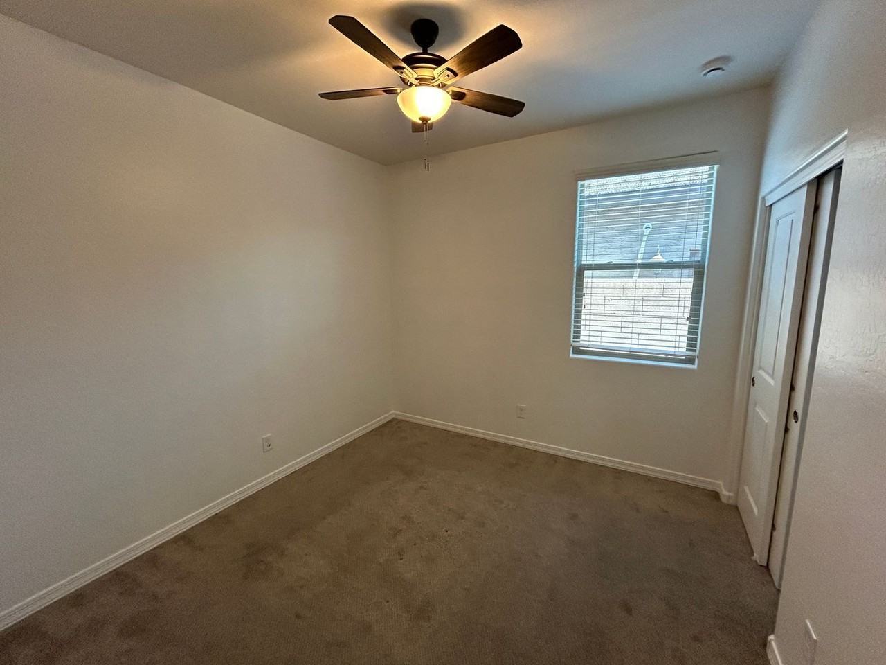 10319 W Hammond Ln - Photo 6 of 15