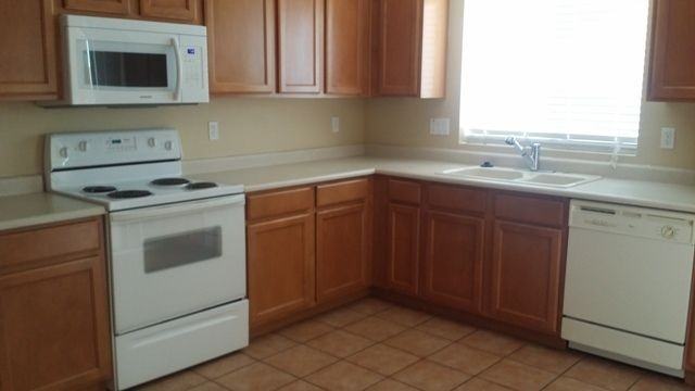 122 N 126th Ave - Photo 4 of 16