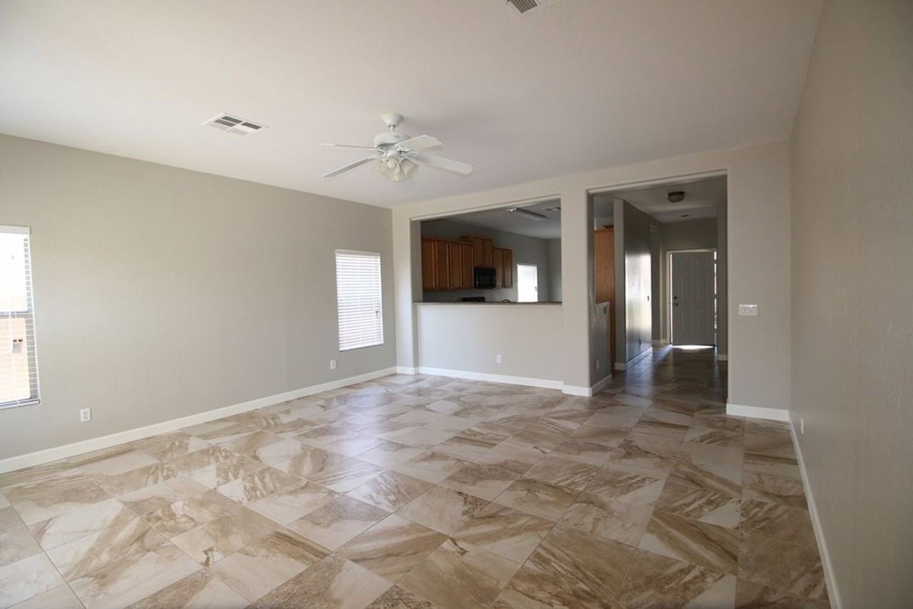 15225 W Shaw Butte Dr - Photo 2 of 17