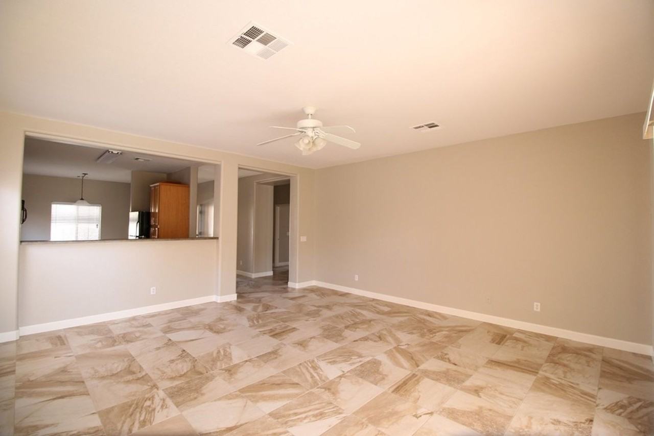 15225 W Shaw Butte Dr - Photo 3 of 17
