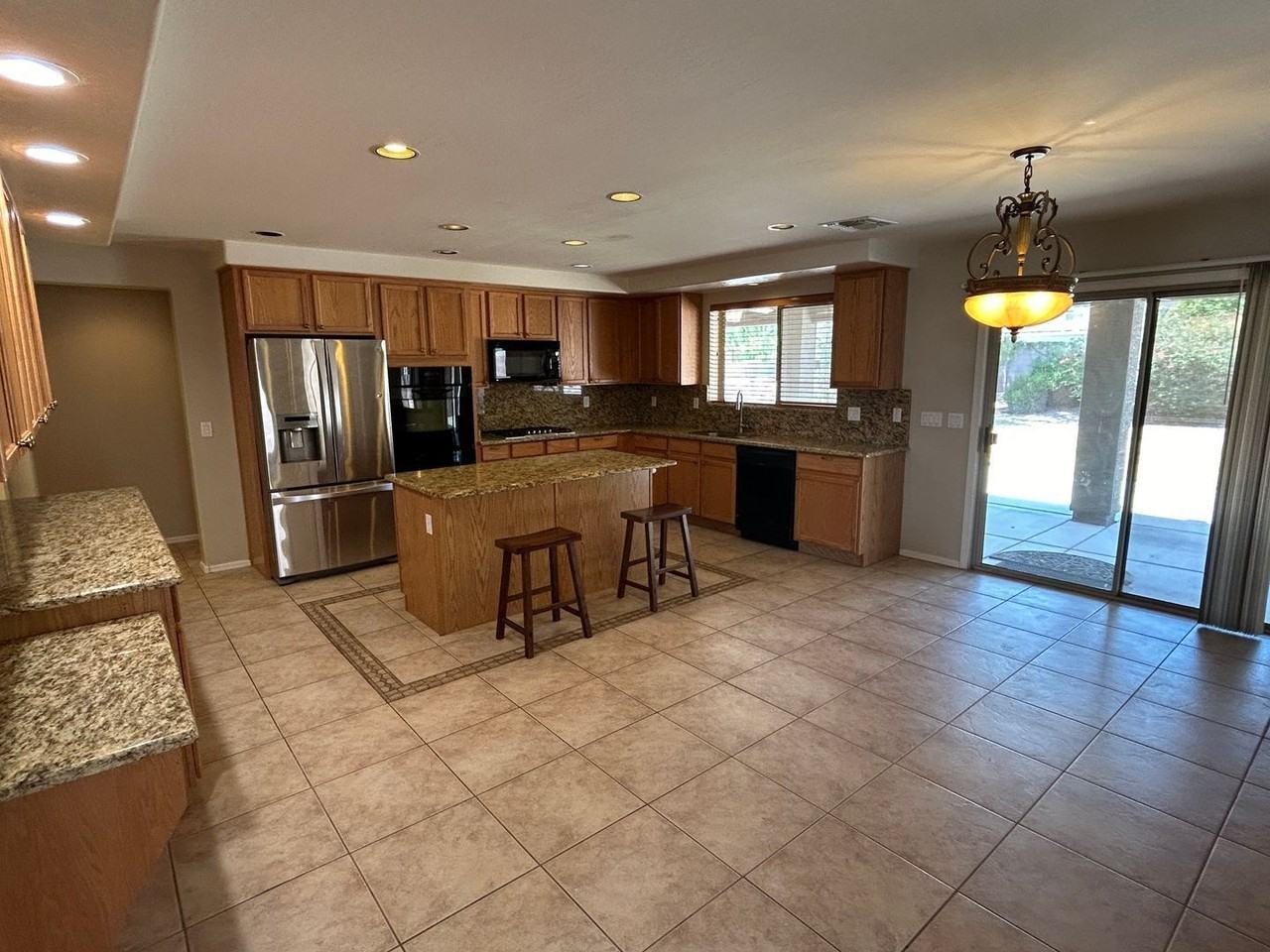 13026 W Modesto Dr - Photo 3 of 33
