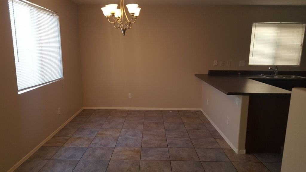 12926 W Fleetwood Ln - Photo 4 of 15