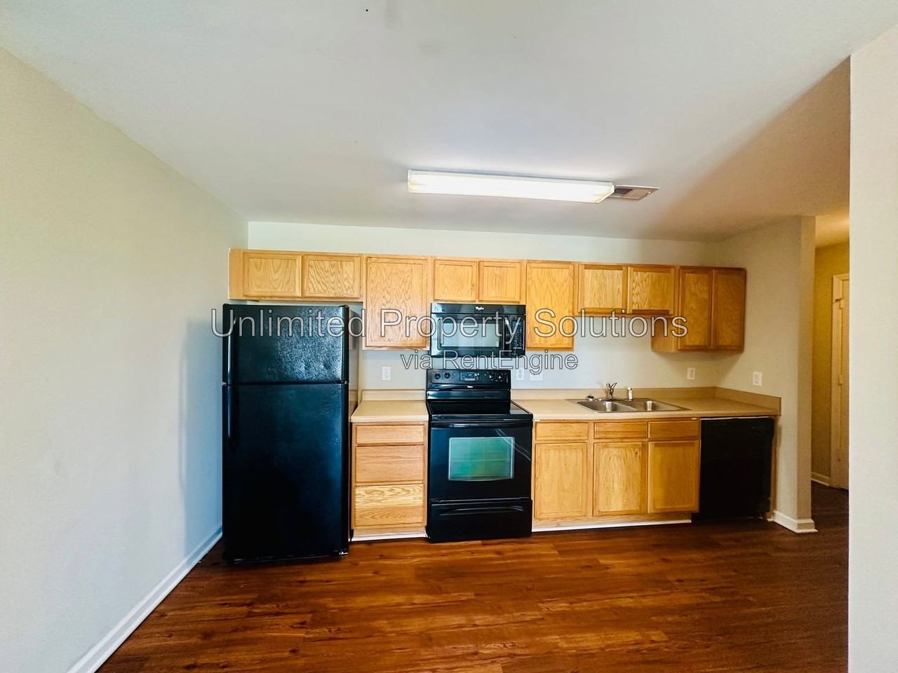 370 S Kerr Ave #306 - Photo 4 of 21