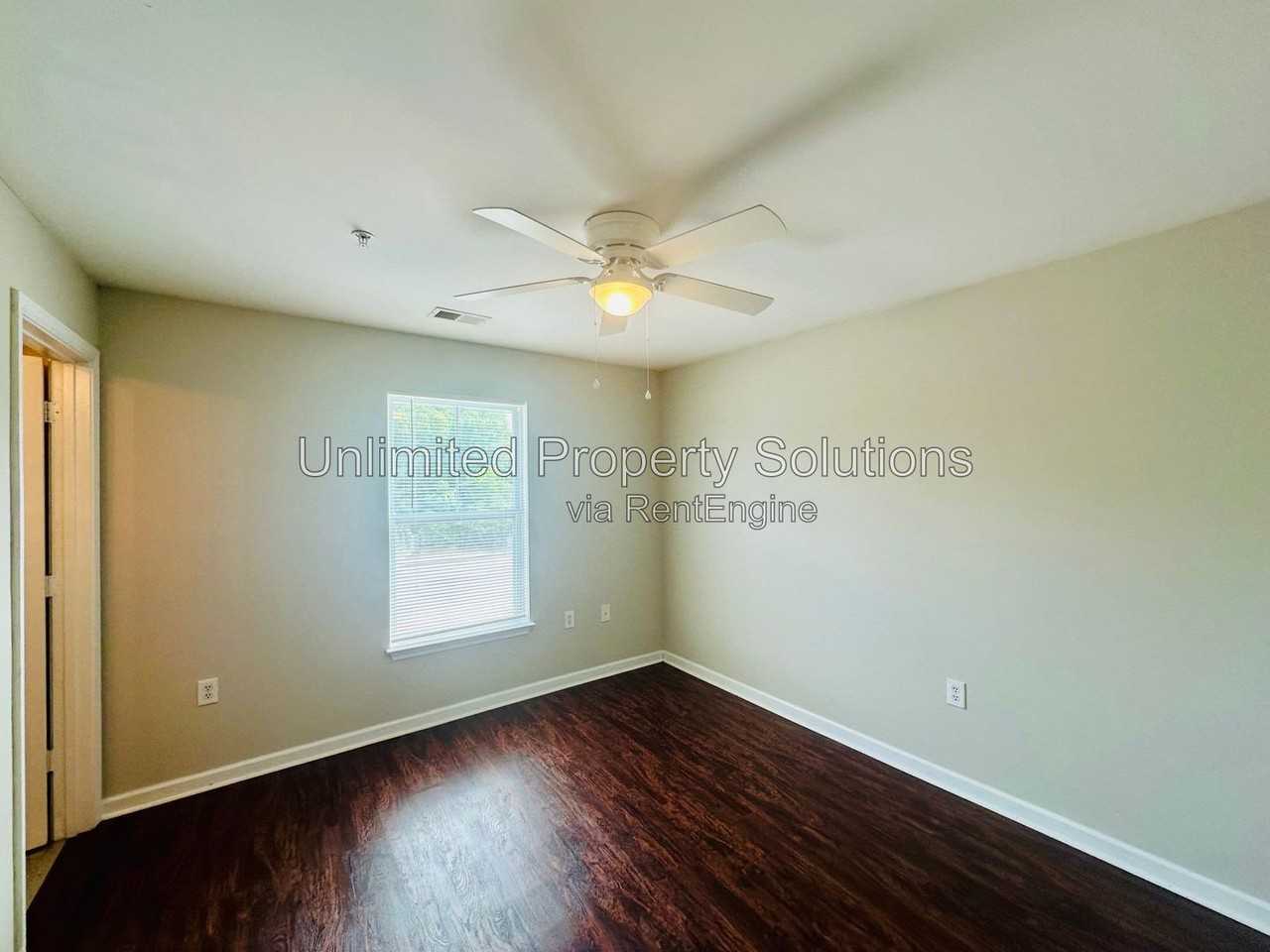 370 S Kerr Ave #306 - Photo 7 of 21