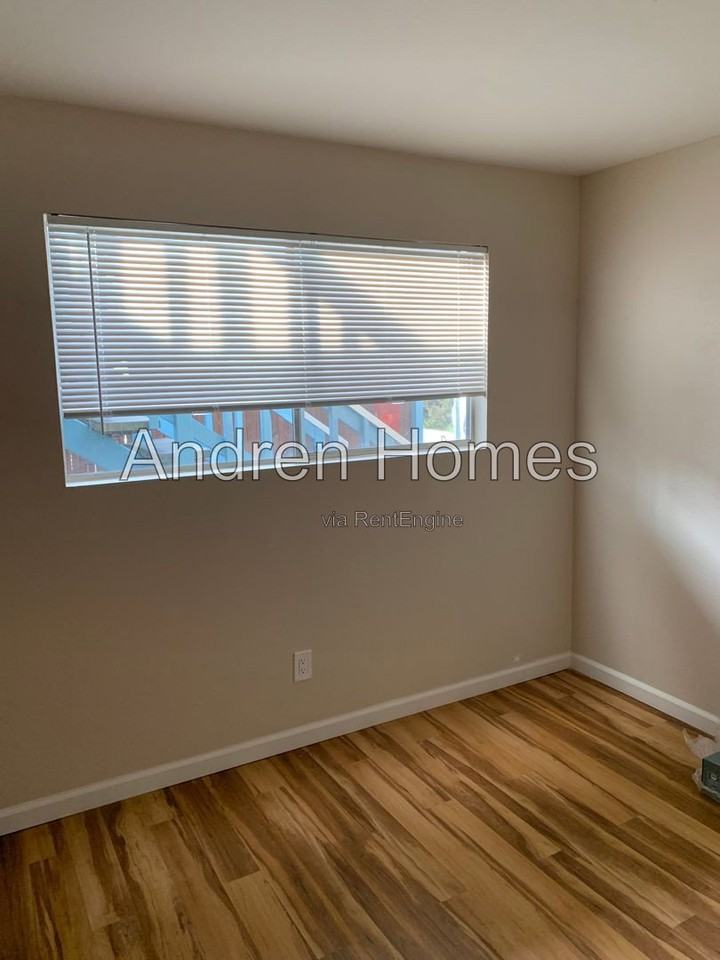 150 Sea Ridge Ct #2 - Photo 4 of 31