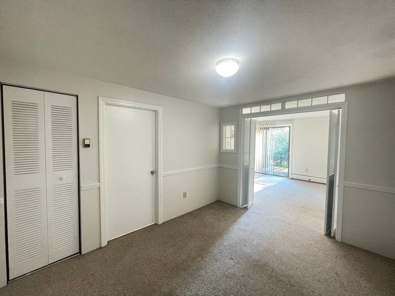 80 English Village Rd #L301 - Photo 5 of 18