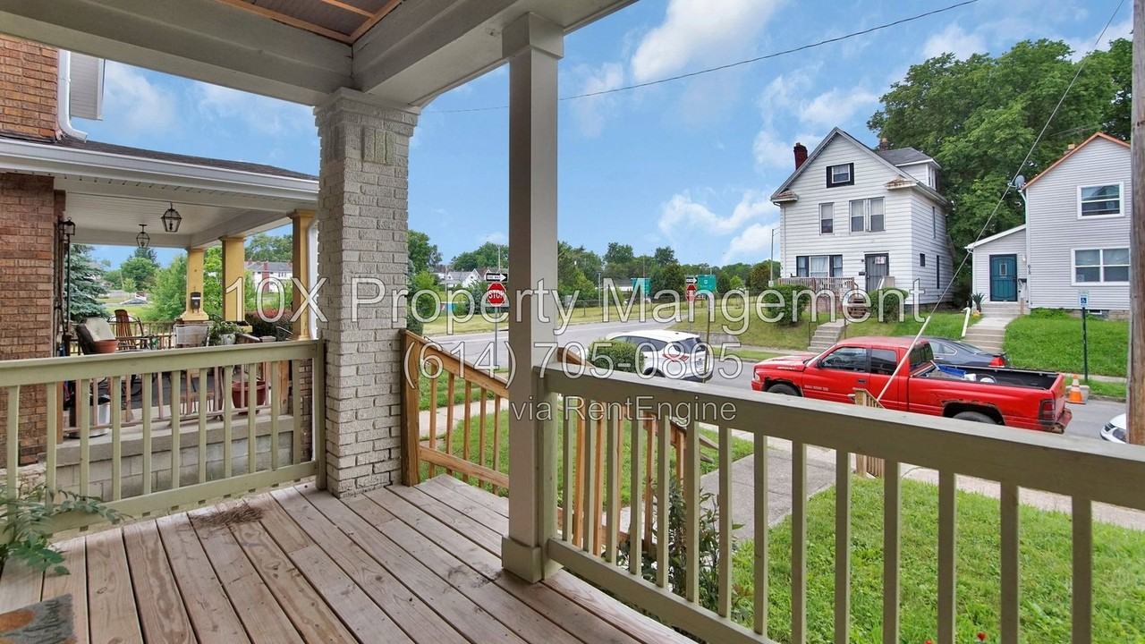 616 Lilley Ave - Photo 6 of 38