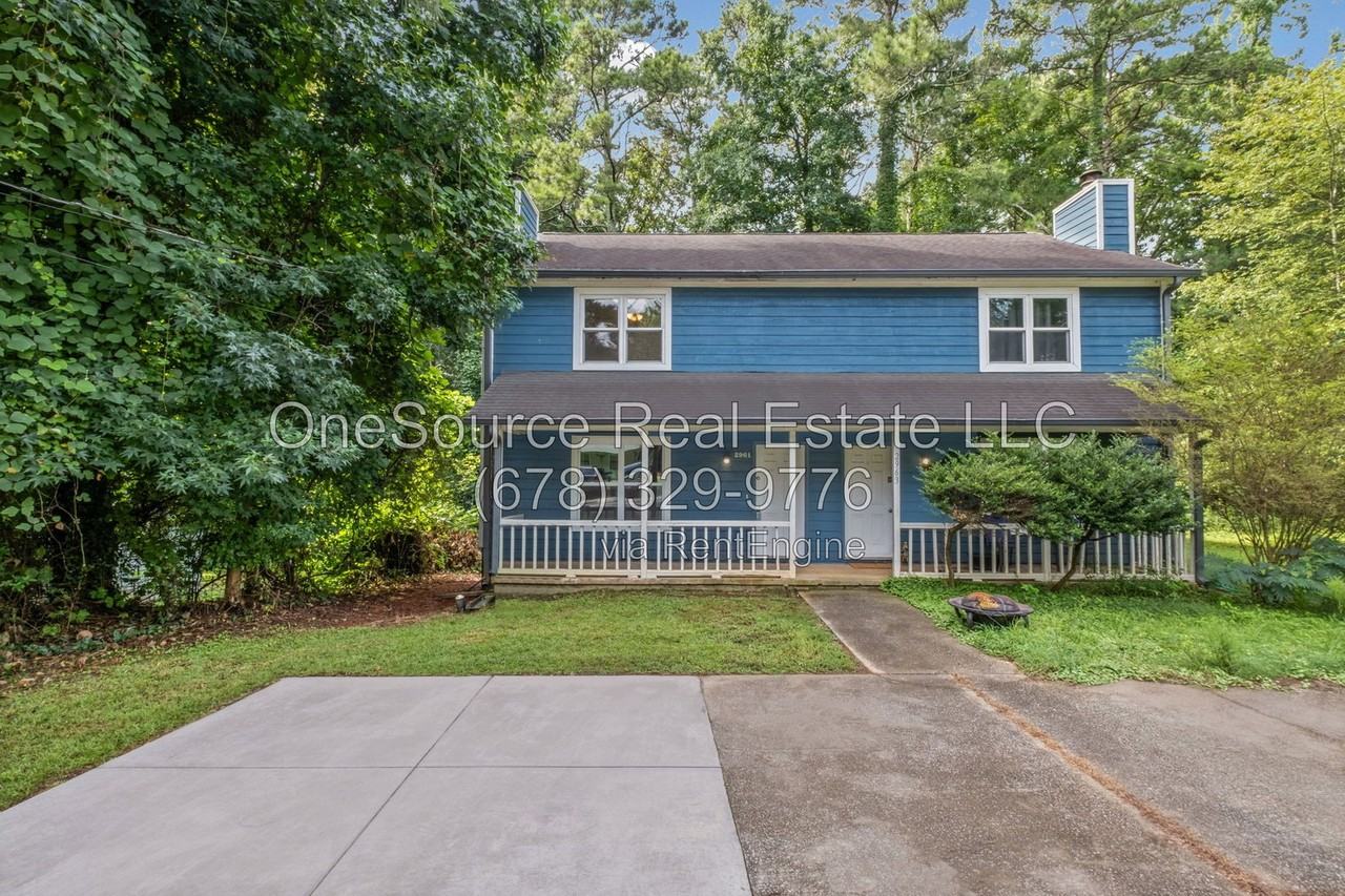 2961 Lakemont Dr Sw - Photo 2 of 27
