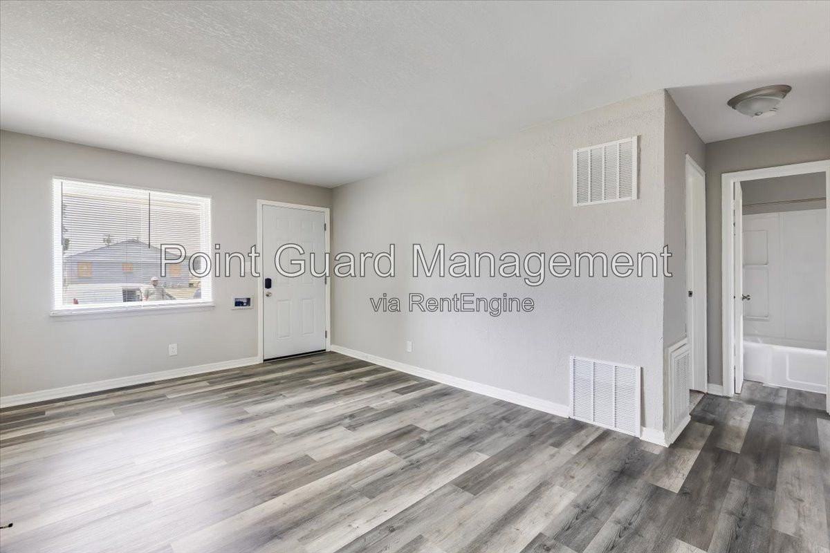 629 S Hunter St - Photo 4 of 19