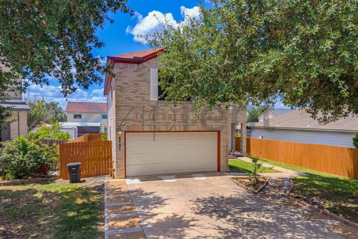 4707 Rosemarys Farm - Photo 2 of 32