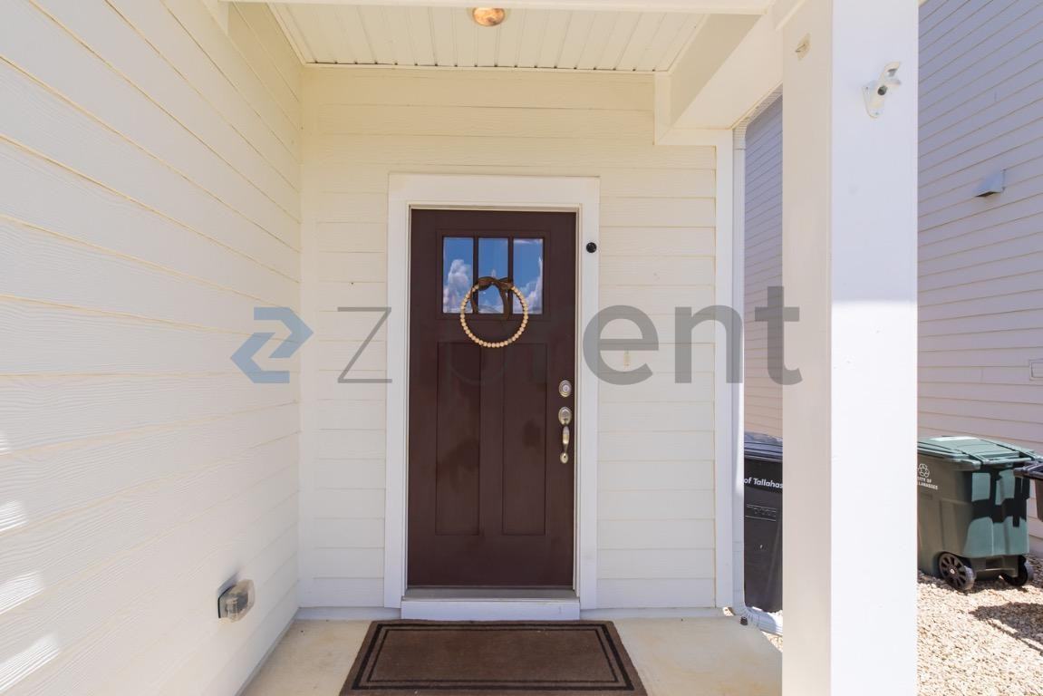1402 Landon Hills Dr - Photo 4 of 20