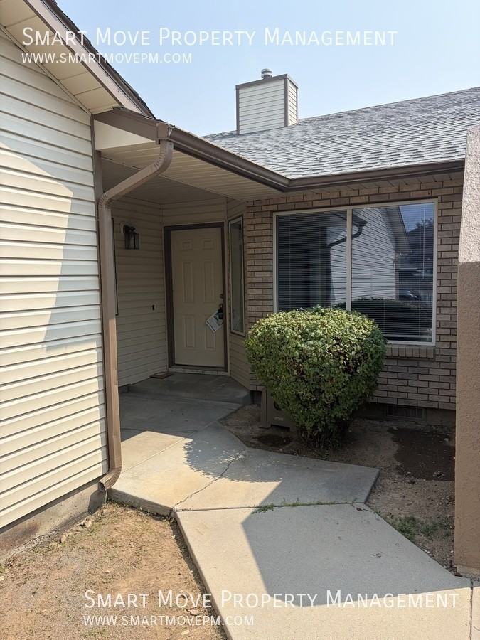 973 E Blue Heron St - Photo 2 of 32