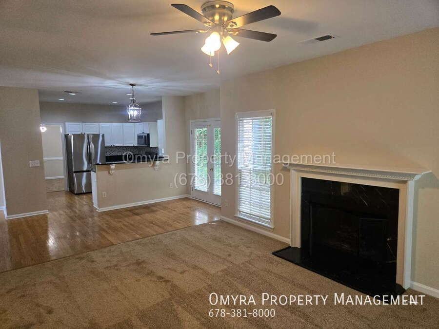 2449 Alston Dr Ne - Photo 5 of 19