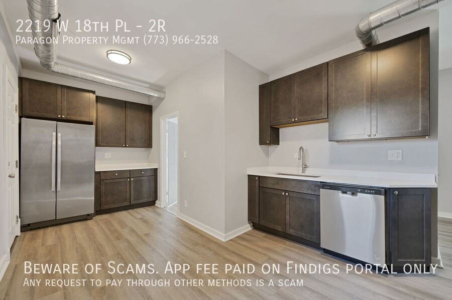 2219 W 18th Pl #2R - Photo 2 of 12