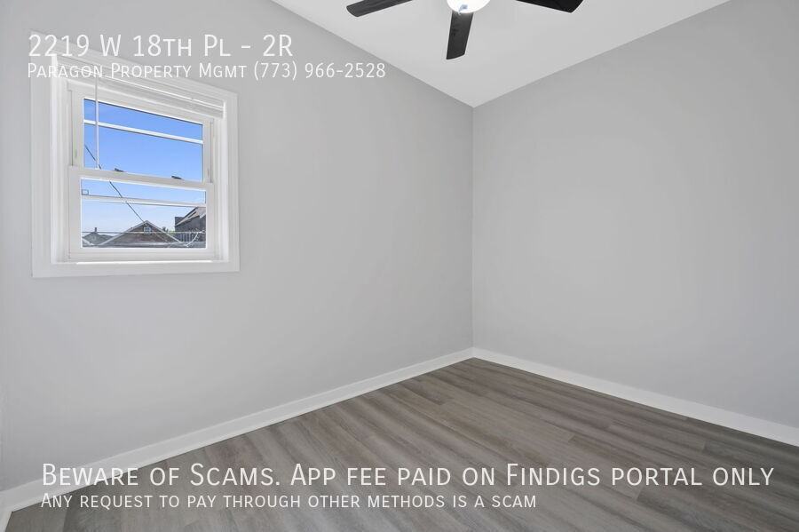 2219 W 18th Pl #2R - Photo 5 of 12