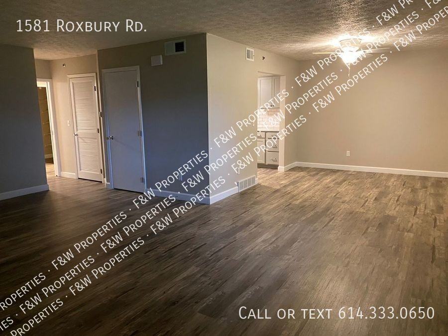 1581 Roxbury Rd - Photo 2 of 12