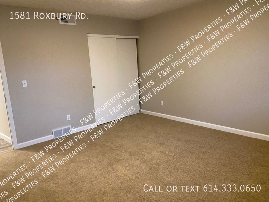 1581 Roxbury Rd - Photo 7 of 12