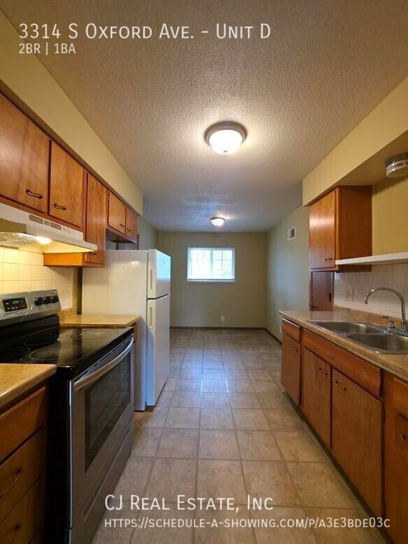 3314 S Oxford Ave #D - Photo 4 of 9