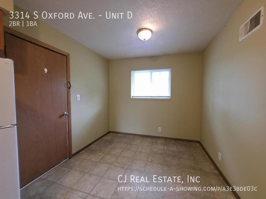 3314 S Oxford Ave #D - Photo 5 of 9