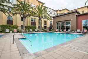 featured image of 3700 Beacon Ave