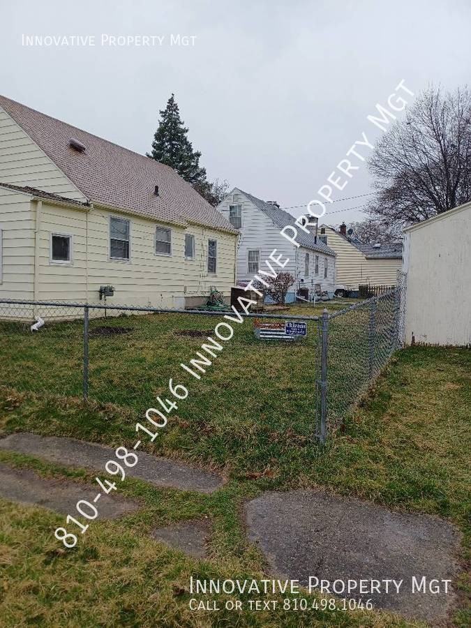 2413 Mountain Ave - Photo 4 of 32
