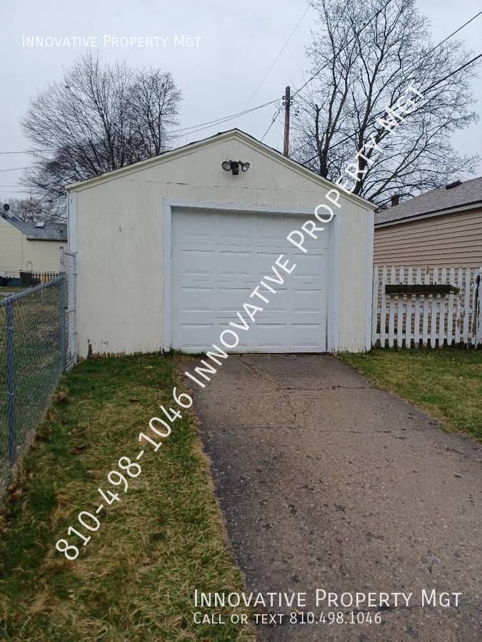 2413 Mountain Ave - Photo 5 of 32