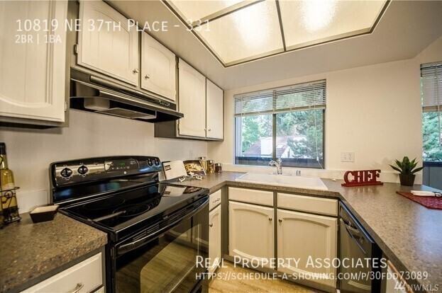 10819 Ne 37th Pl #331 - Photo 4 of 26
