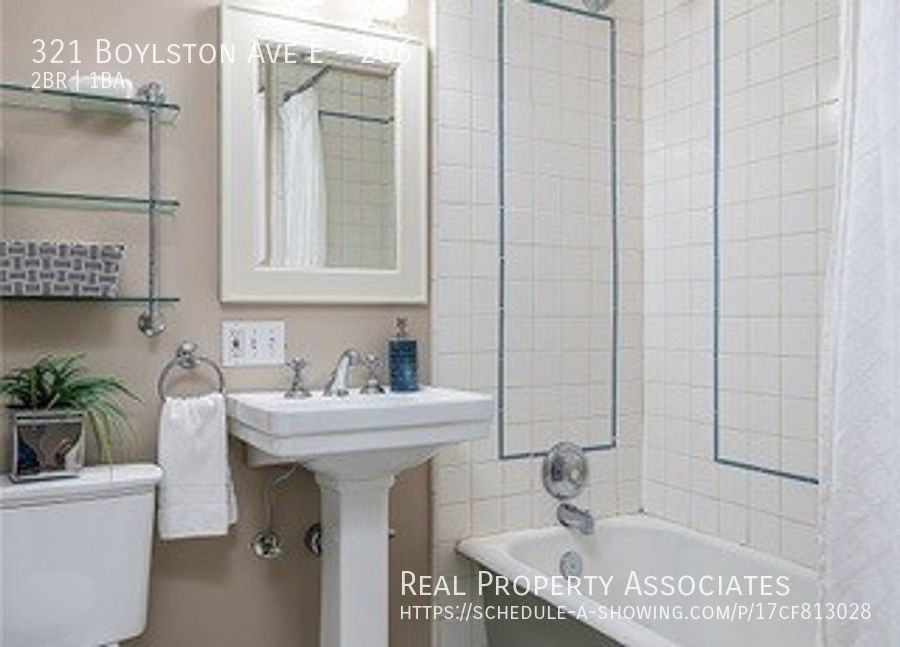 321 Boylston Ave E #206 - Photo 7 of 21
