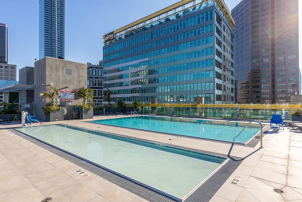 Skylux on Wilshire - Photo 6 of 50