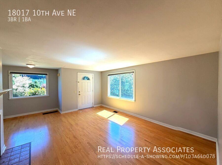 18017 10th Ave Ne - Photo 3 of 15