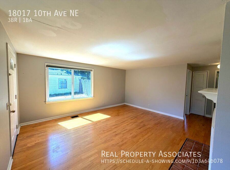 18017 10th Ave Ne - Photo 4 of 15
