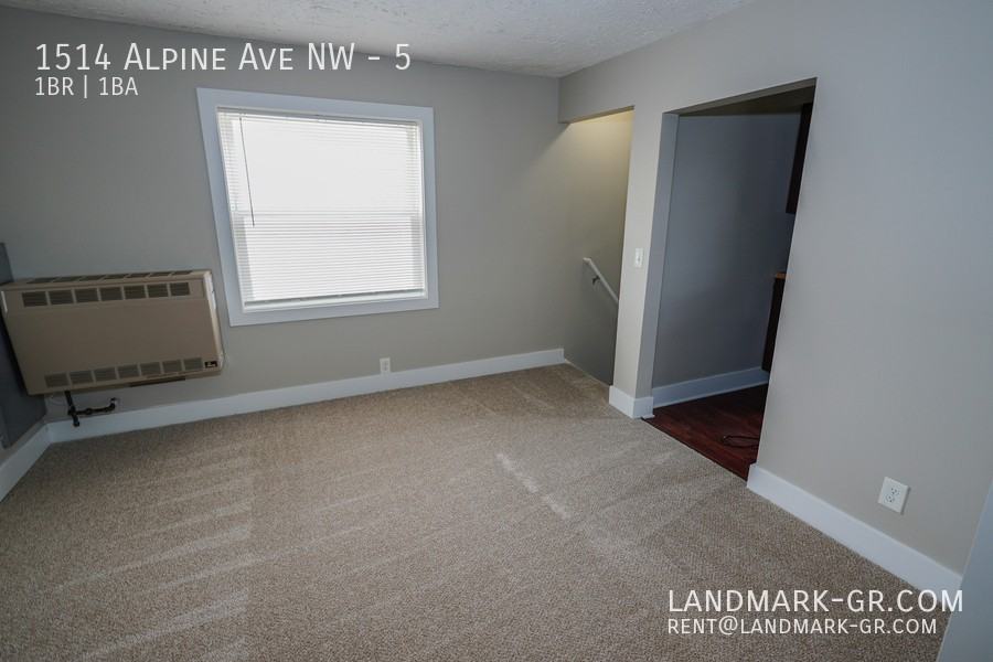 1514 Alpine Ave Nw #5 - Photo 4 of 13