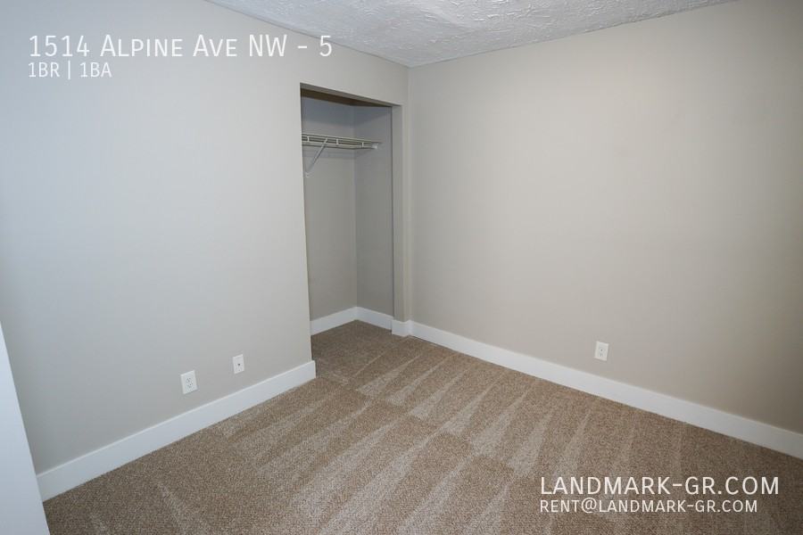 1514 Alpine Ave Nw #5 - Photo 5 of 13