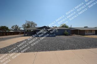 3213 S Albert Ave - Photo 1 of 1
