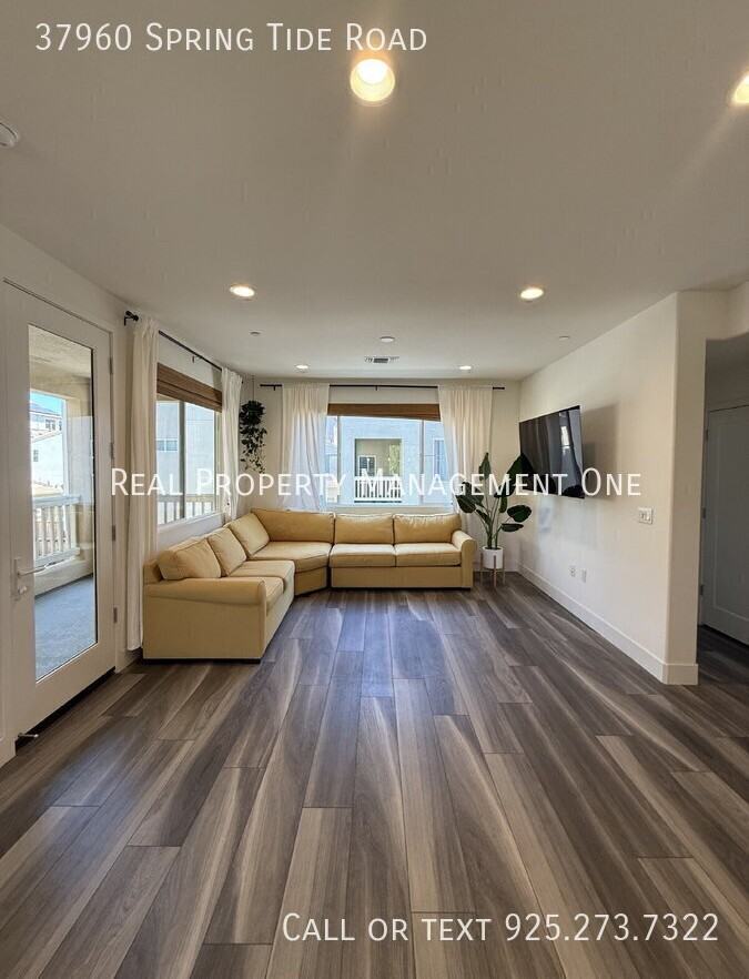 37960 Spring Tide Rd - Photo 7 of 31