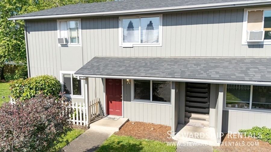 1170 Grant Aly #B - Photo 2 of 21