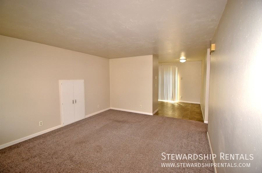 1170 Grant Aly #B - Photo 3 of 21