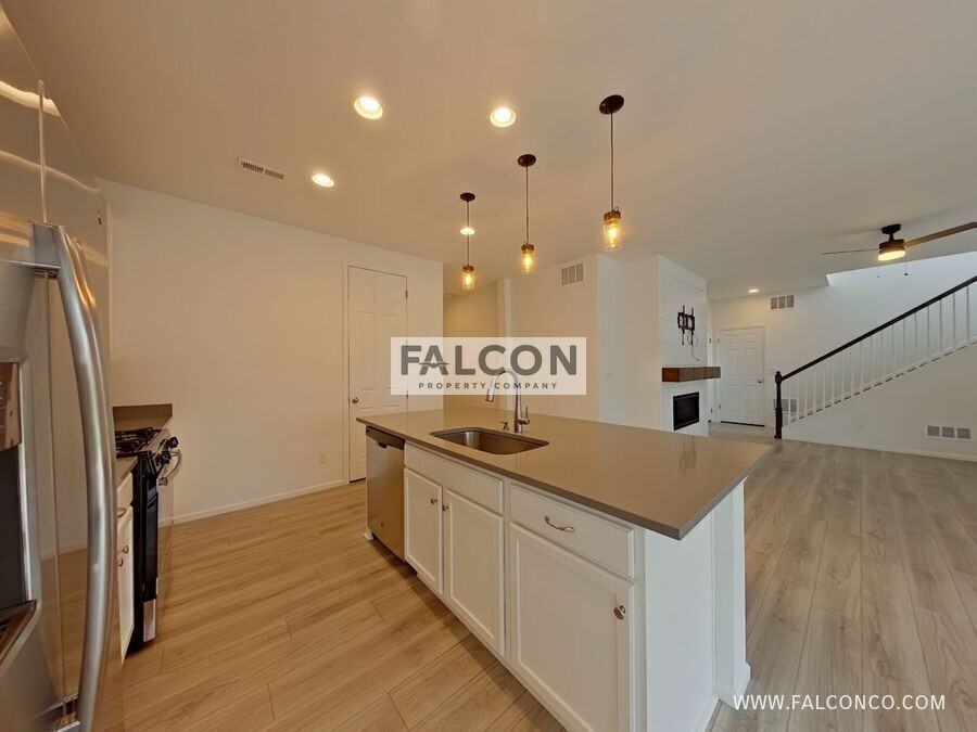 9831 Jaggar Way - Photo 4 of 25