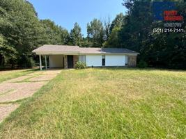 featured image of 14225 Clayton Dr
