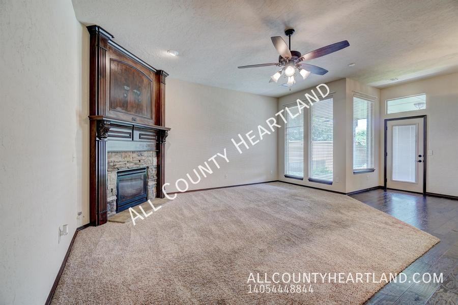 232 Sw 169th St - Photo 6 of 28