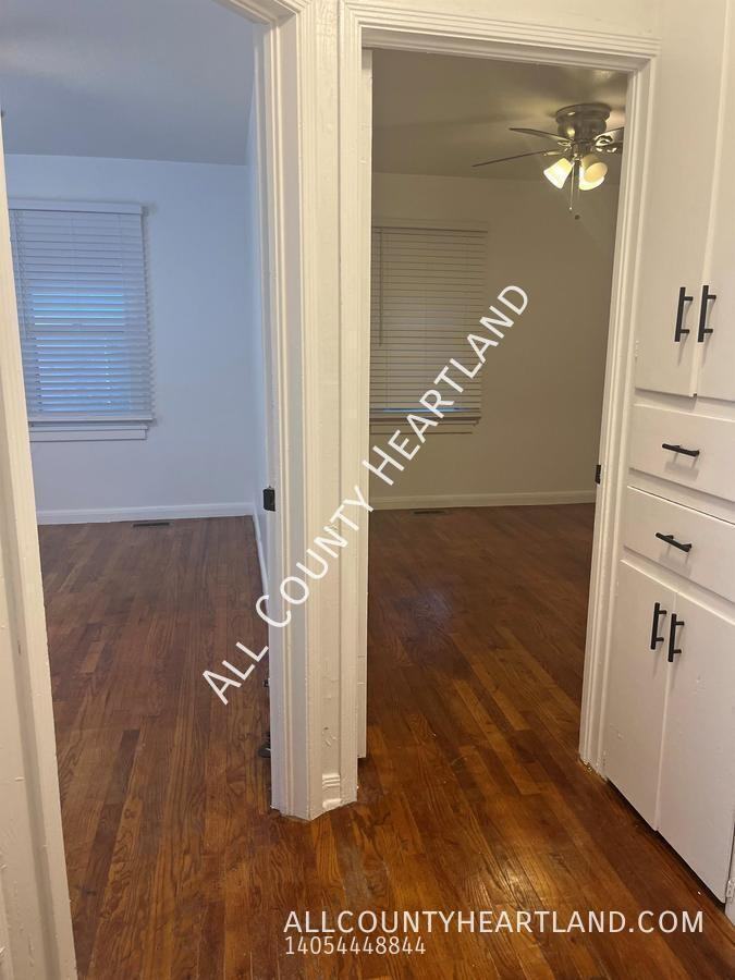 7218 Se 15th St - Photo 6 of 23
