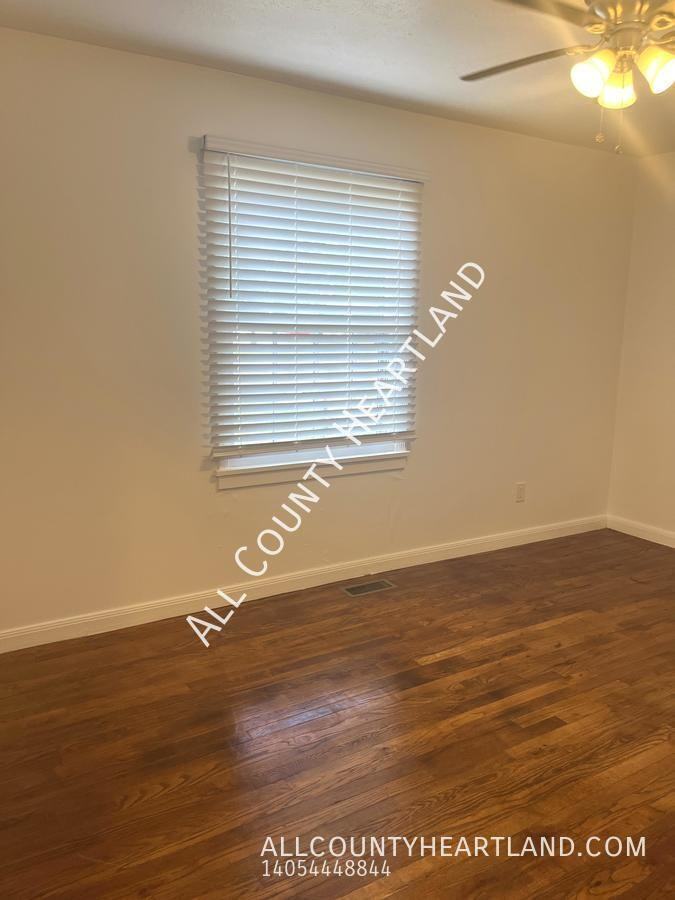 7218 Se 15th St - Photo 7 of 23