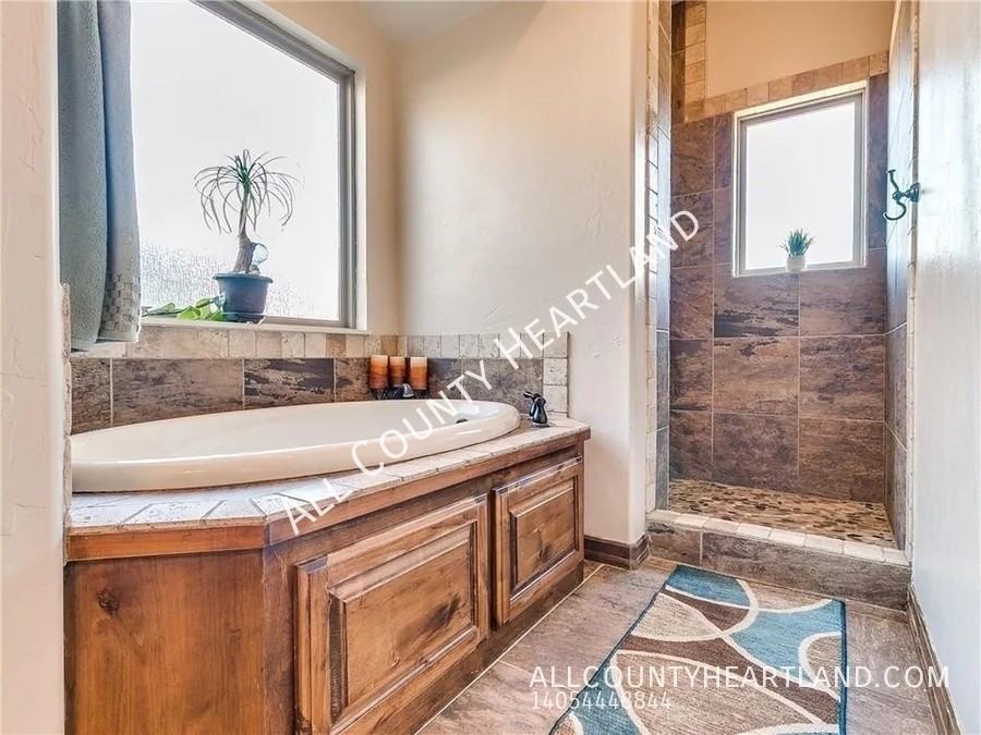12609 Nw 7th Ct - Photo 7 of 12