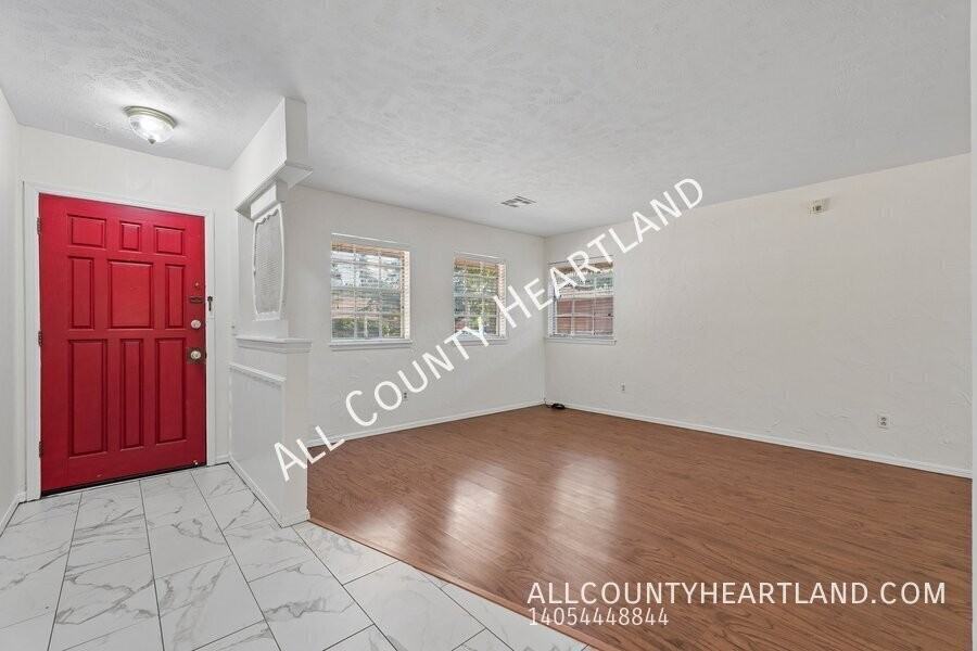 1209 Nw 103rd St - Photo 2 of 23