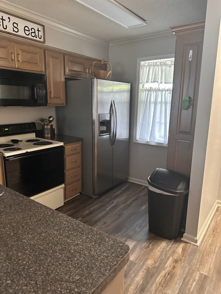 472 Catherine Park Rd #MN - Photo 5 of 9