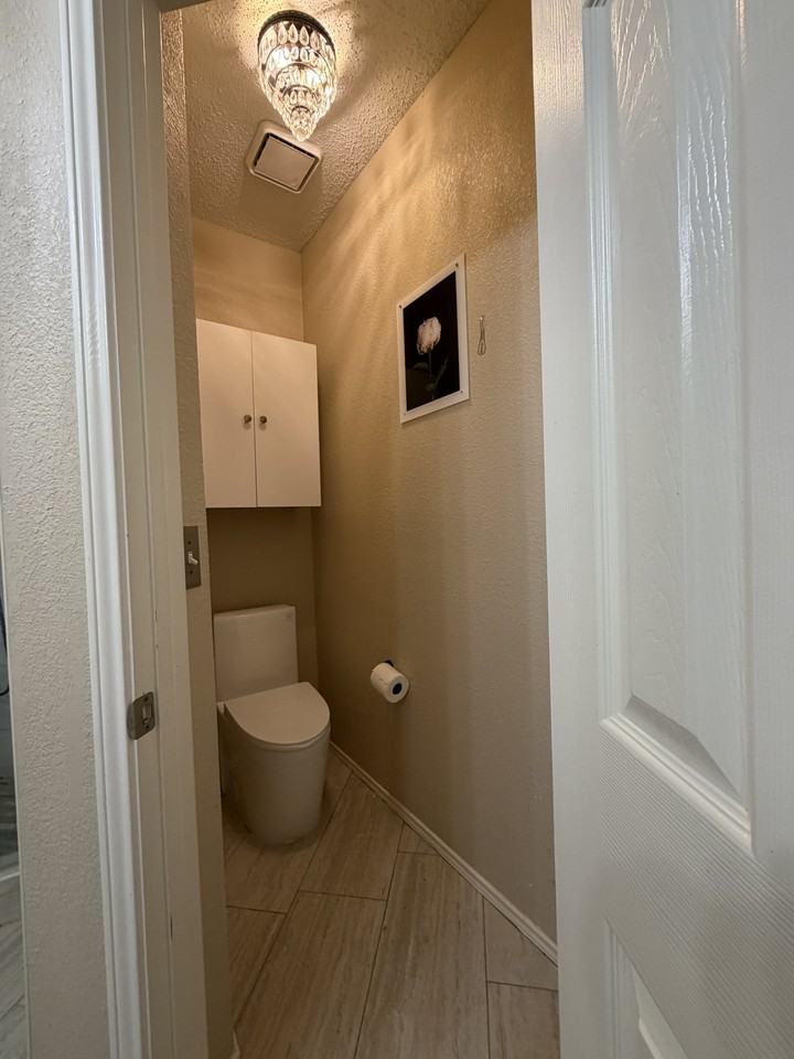 4610 Bay Point Dr #NA - Photo 5 of 14